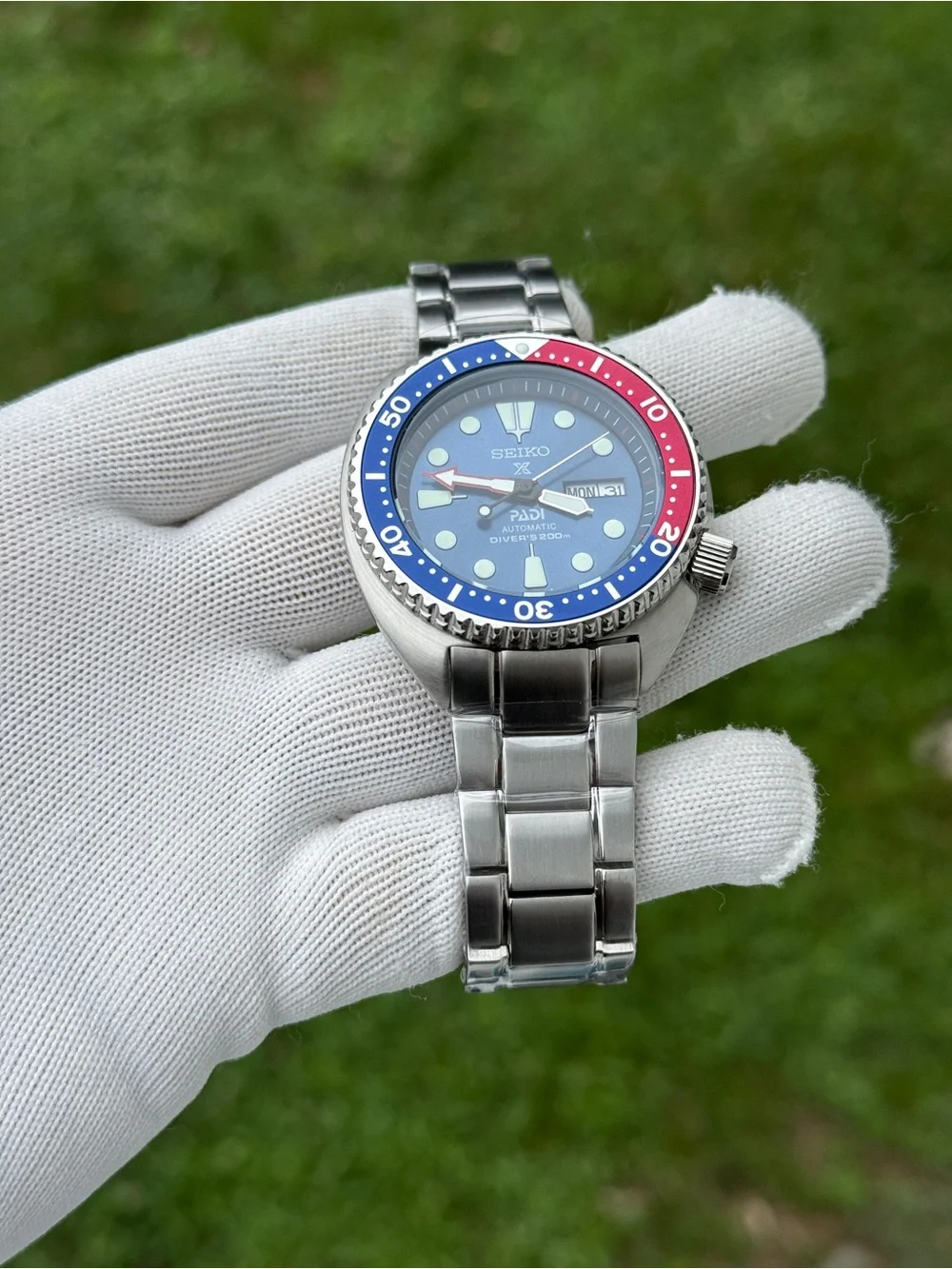 Seiko Prospex PADI Automatic Diver Watch - Blue/Red Bezel 45’mm blue dial Mens